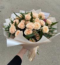 Букет Кремовые розы Латте в Старый городок