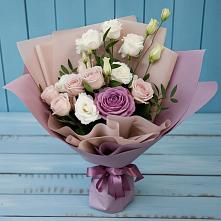 Букет цветов из:  Розы и Лизиантусы в Старый городок