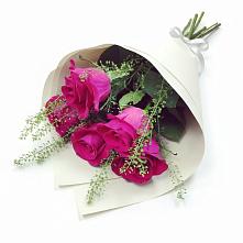 Букет цветов из:  Розы в Старый городок
