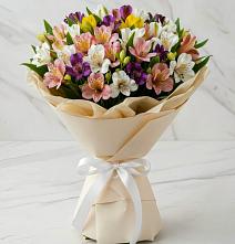 Букет цветов из:  Альстромерии в Старый городок