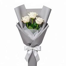 Букет 3 белые розы в Старый городок