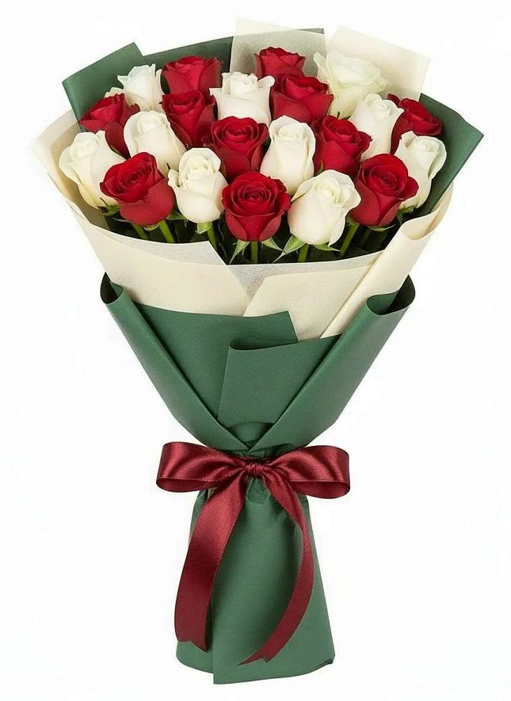 Букет Микс из красных и белых роз в Старый городок