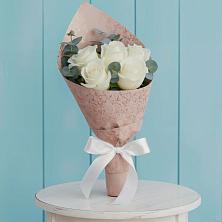 Букет цветов из:  Розы в Старый городок