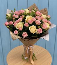 Букет цветов из:  Розы в Старый городок