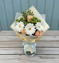 Букет цветов из:  Герберы, Розы и Хризантемы в Старый городок