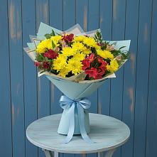 Букет цветов из:  Альстромерии и Хризантемы в Старый городок