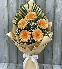 Букет цветов из:  Герберы в Старый городок