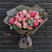 Букет цветов из:  Розы #REPLACE_PRED# Старый городок