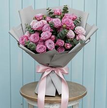 Букет цветов из:  Розы в Старый городок